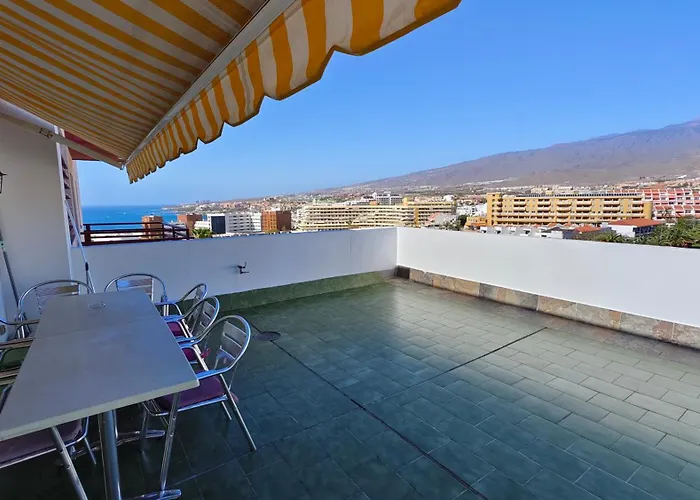 Spacious Penthouse Palmeras Ocean View 300 M To The Beach